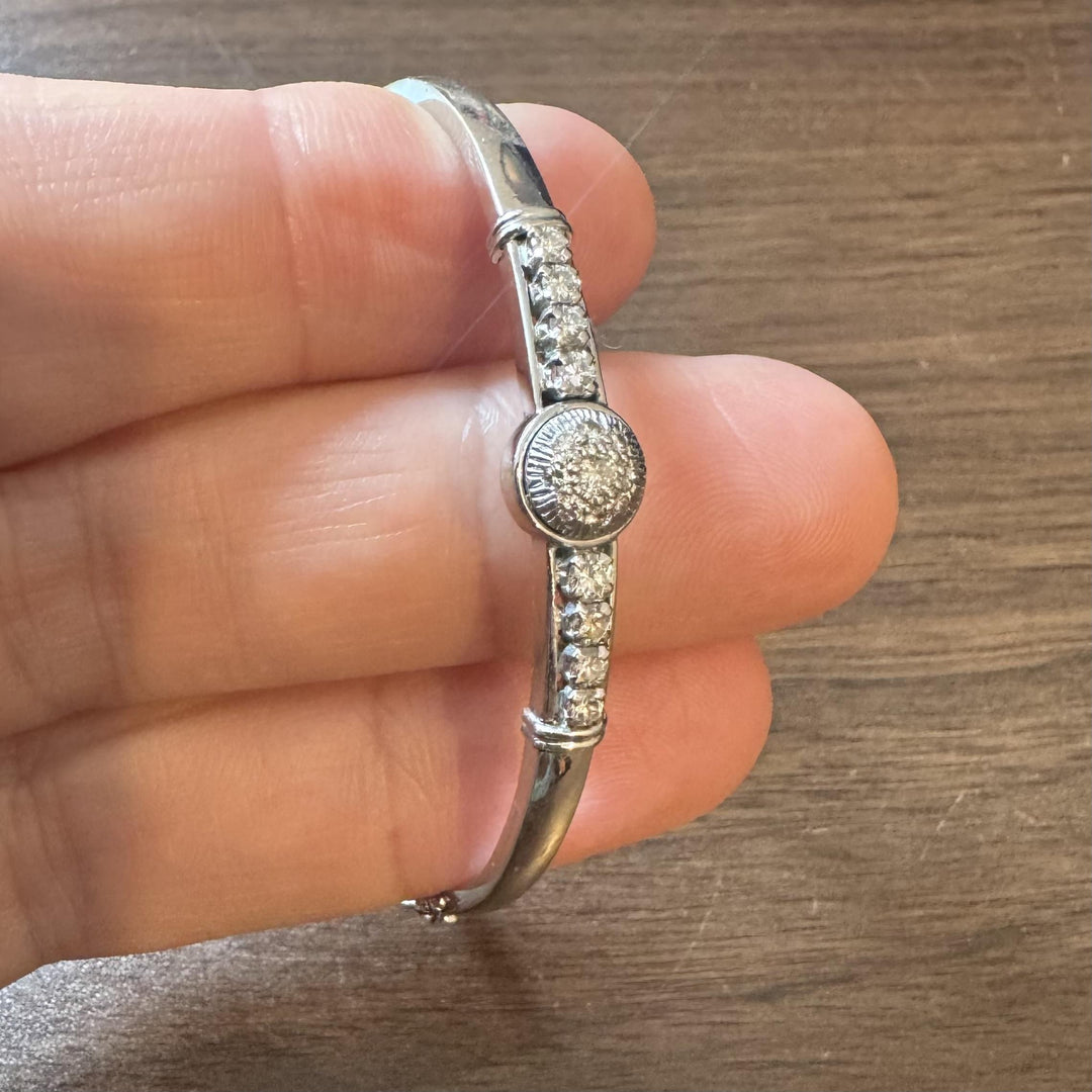 14k White Gold and 0.50cttw Diamond Solid Vintage Bangle Bracelet 6.5"