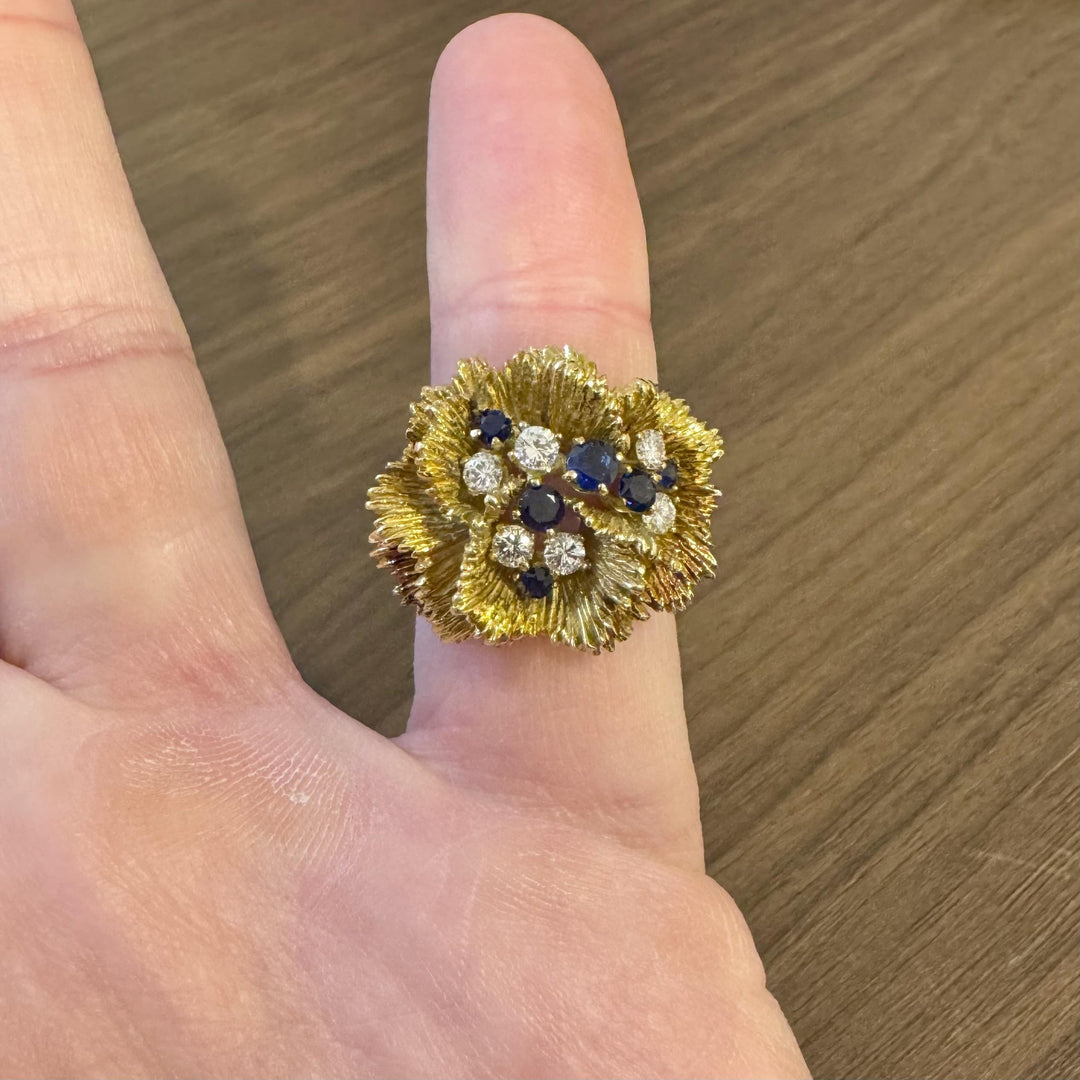 18k Yellow Gold Sapphire and Diamond Heavy Vintage Floral Ring Size 7