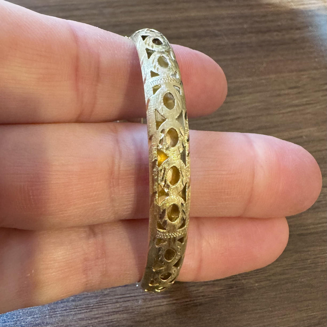 14k Yellow Gold 11.2g Diamond Cut 8mm Brushed Finish Bangle Bracelet 6.75"