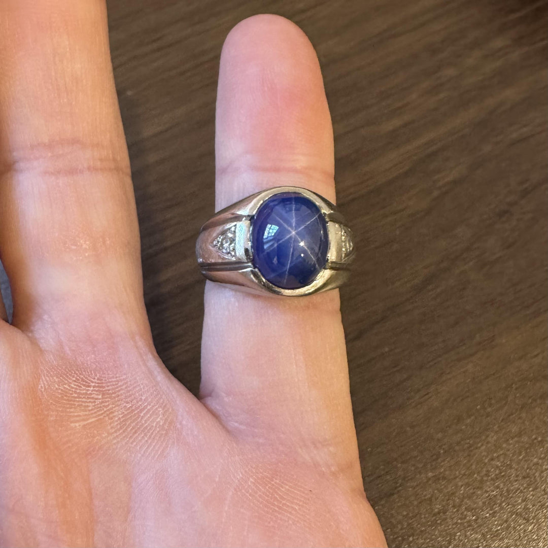 14k White Gold Blue Star Sapphire and Diamond Ring Size 6.5