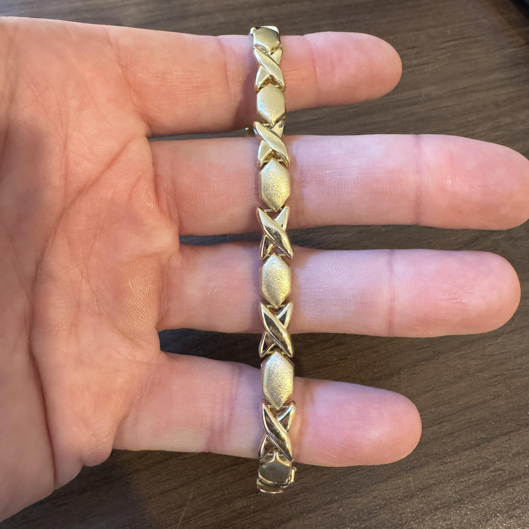 14k Yellow Gold 10g Ladies 7mm Hugs and Kisses XO Link Bracelet Italy 8"