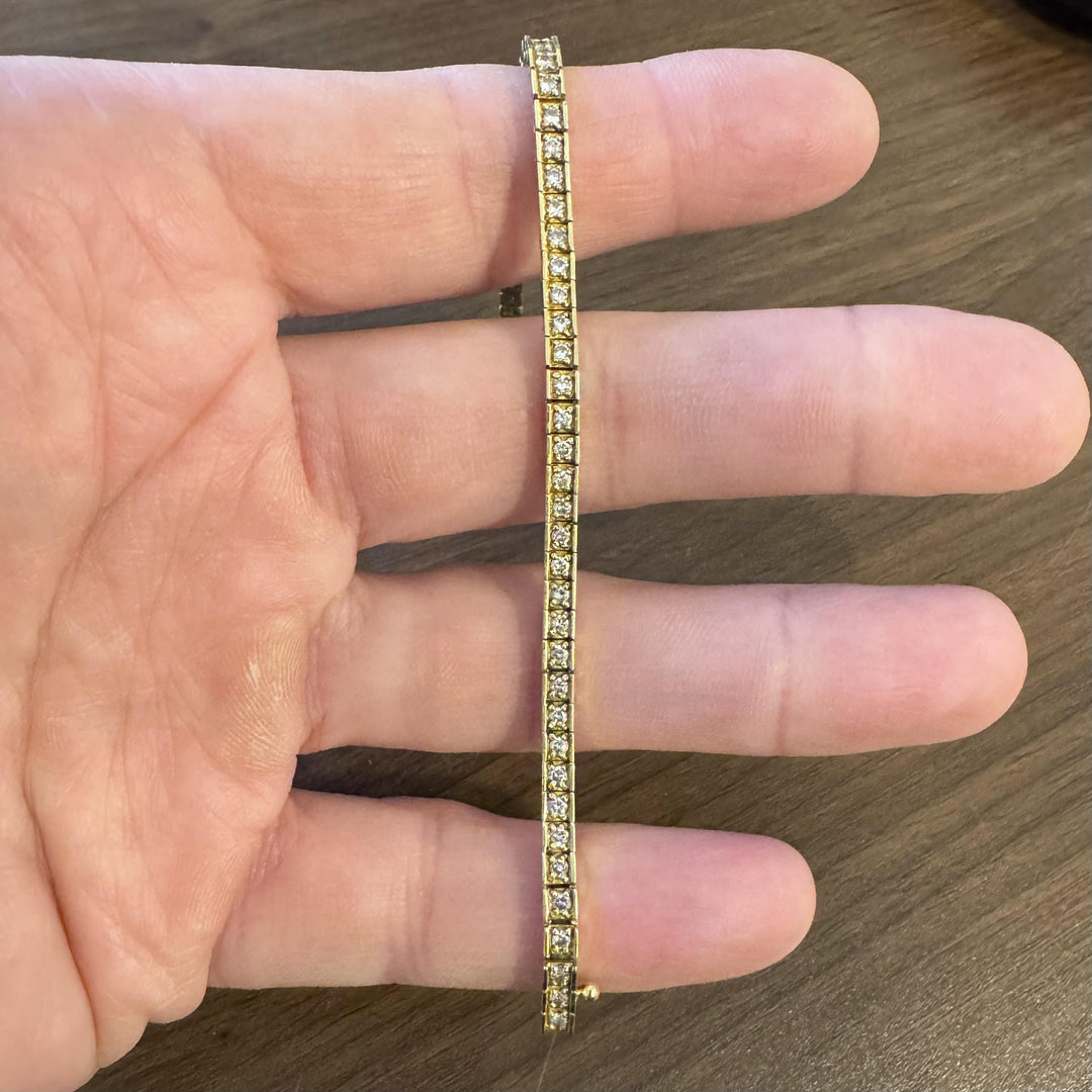 18k Yellow Gold and 2cttw Diamond 14.7g Solid Squared Tennis Bracelet 7.25"