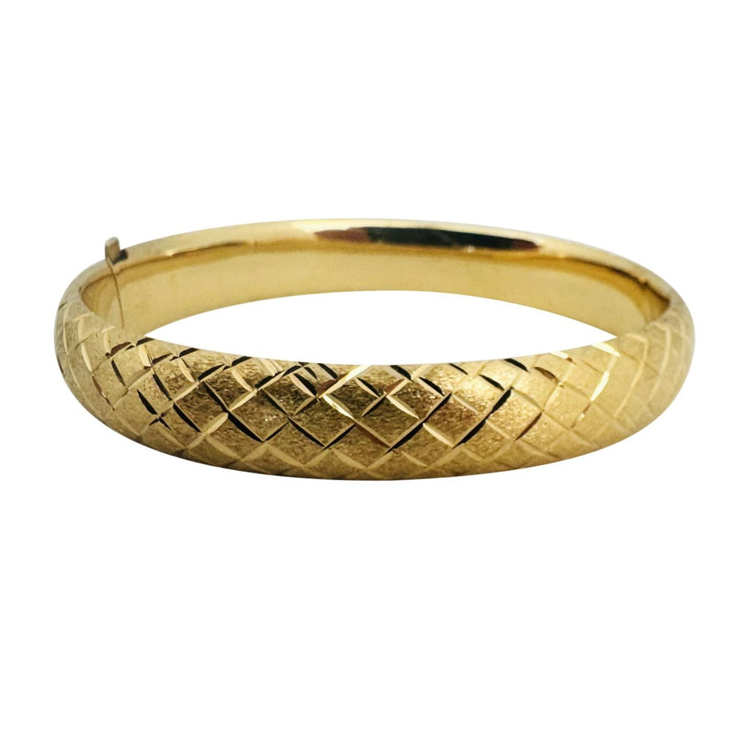 14k Yellow Gold 11.8g Ladies Diamond Cut 10mm Bangle Bracelet 7"