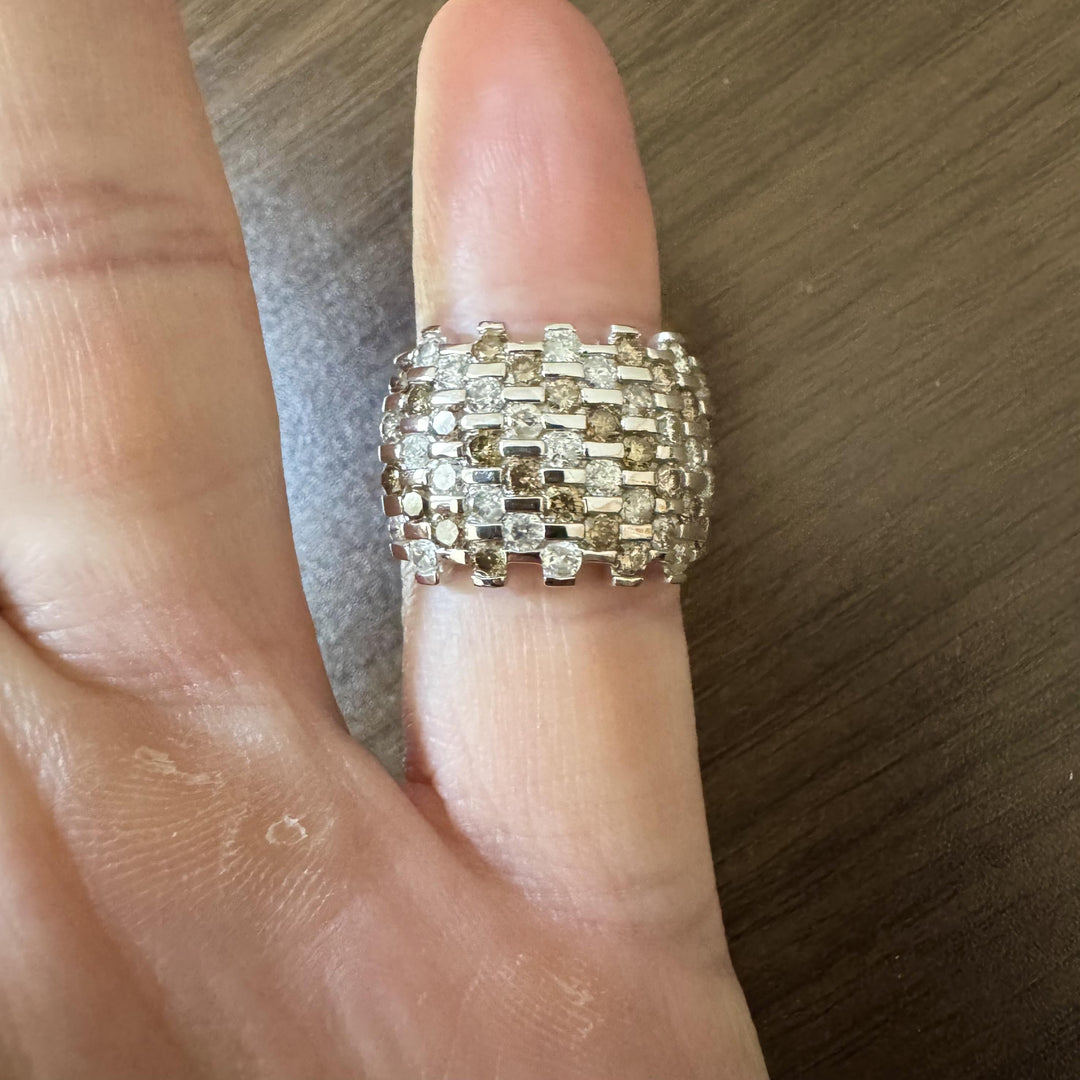 14k White Gold 1cttw White and Chocolate Diamond Ring Size 7