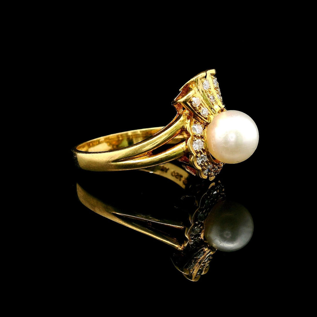 18k Yellow Gold Pearl and Diamond Award Ribbon Ring Size 6