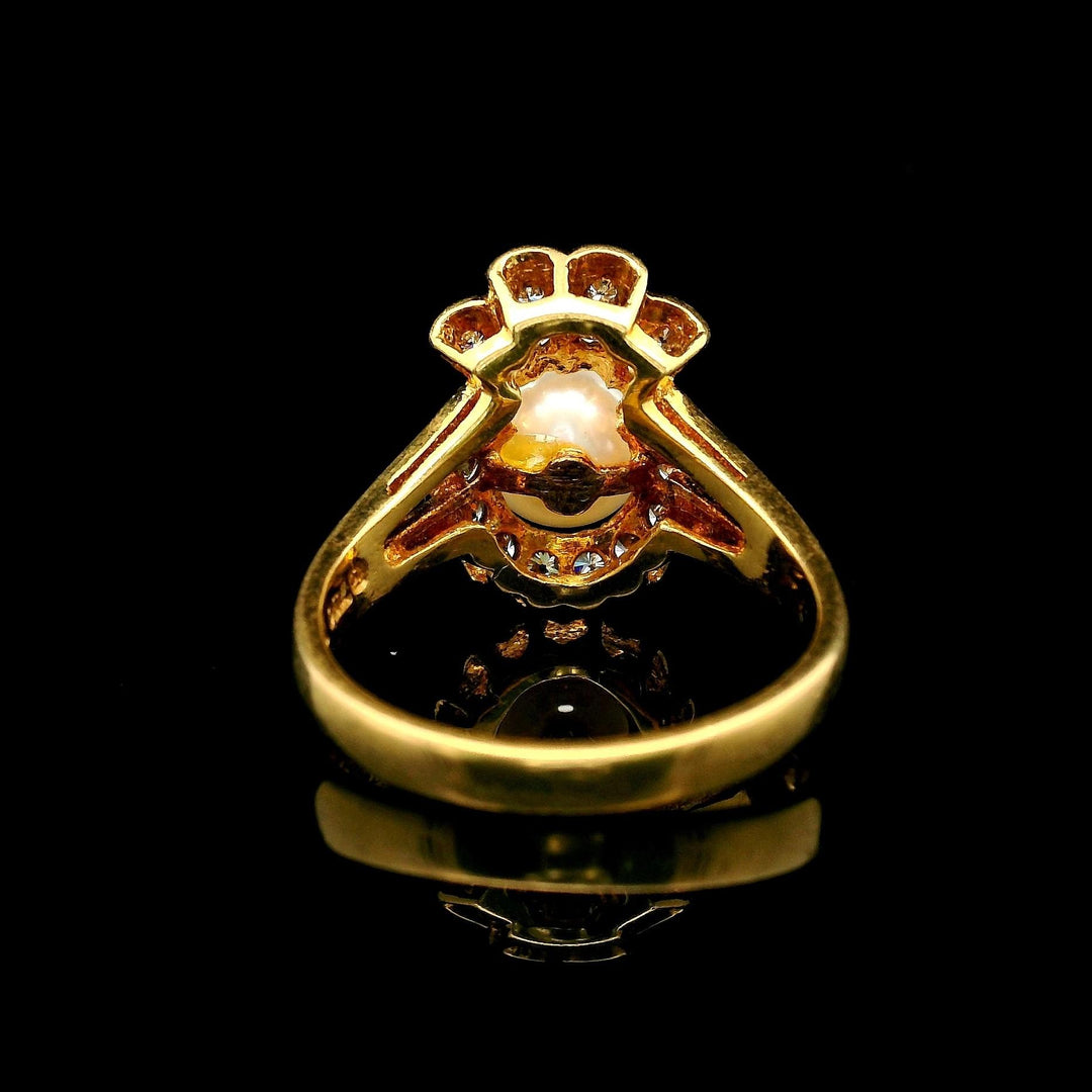 18k Yellow Gold Pearl and Diamond Award Ribbon Ring Size 6