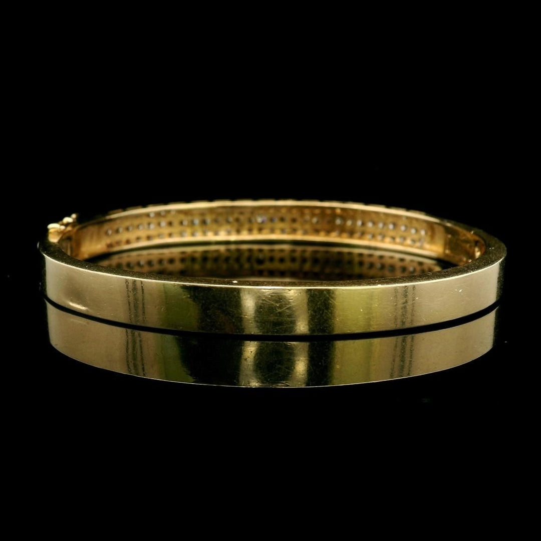 14k Yellow Gold and 2.25cttw Diamond Bangle Bracelet 6.75"