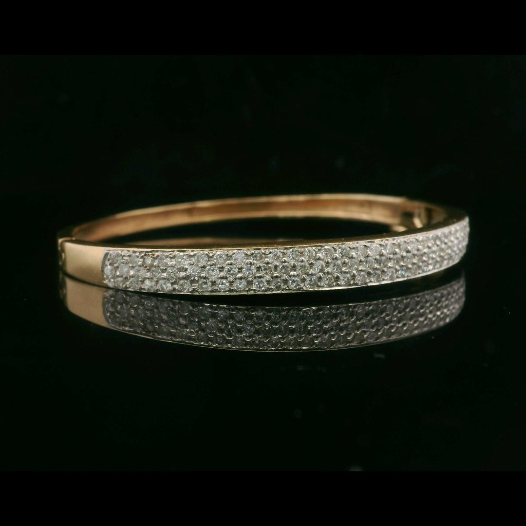14k Yellow Gold and 1cttw Pave Diamond Vintage Bangle Bracelet 6.25"