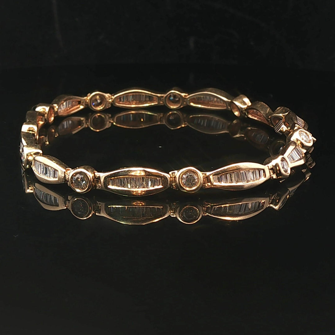 14k Yellow Gold and 2cttw Round and Baguette Diamond Link Bracelet 7.25"
