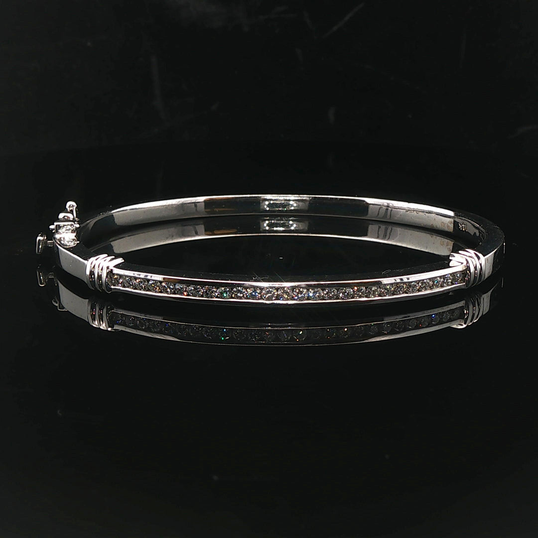 14k White Gold and 0.50cttw Diamond 18.6g Solid Bangle Bracelet 6.75"