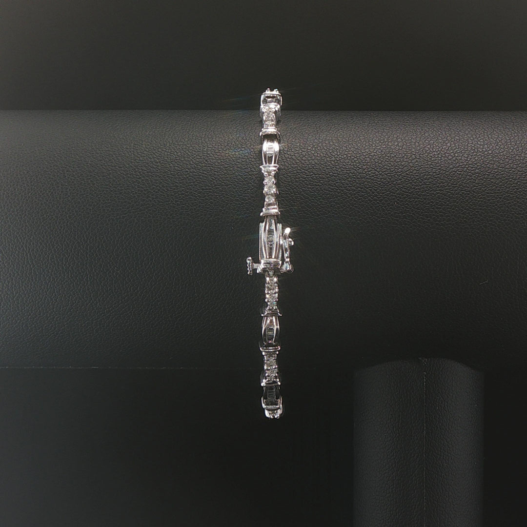 14k White Gold and 1cttw Round and Baguette Diamond Link Bracelet 7"