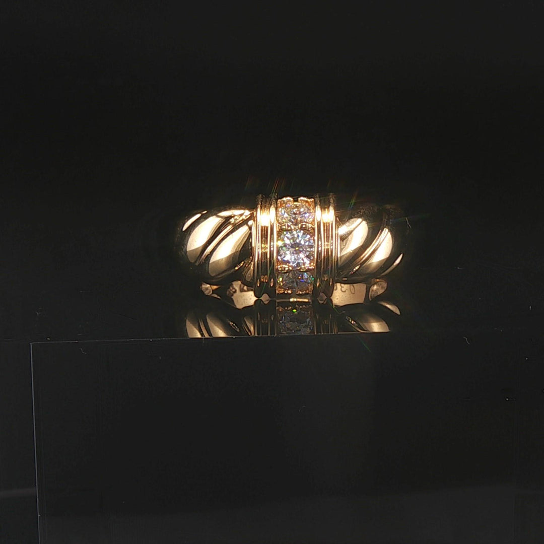 18k Yellow Gold and 0.36cttw Three Diamond Twist Band Ring Size 6