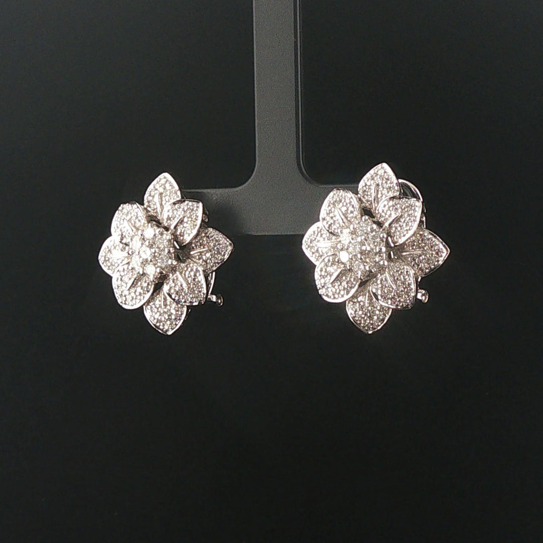 18k White Gold and 1.80cttw Diamond Heavy Floral Stud Earrings 1"