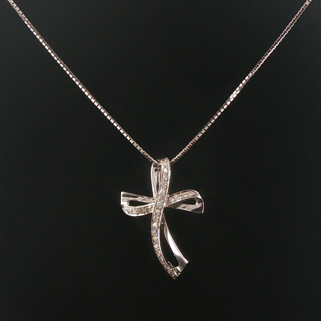 14k White Gold and 1cttw Diamond Fancy Cross Pendant Necklace Italy 20"