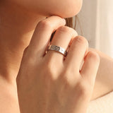Gucci Icon 18k White Gold 4g Solid Logo Band Ring Italy Size 19