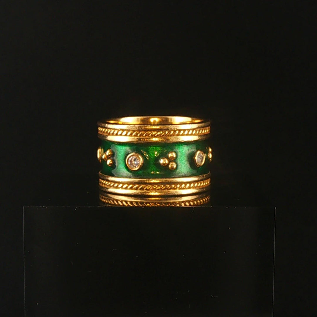 18k Yellow Gold Green Enamel and Diamond Vintage Solid Band Ring Size 6.5
