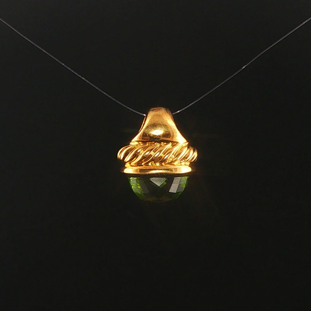 David Yurman 18k Yellow Gold and Peridot Pendant