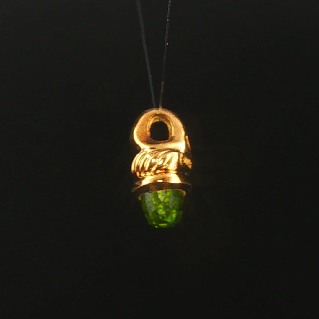 David Yurman 18k Yellow Gold and Peridot Pendant