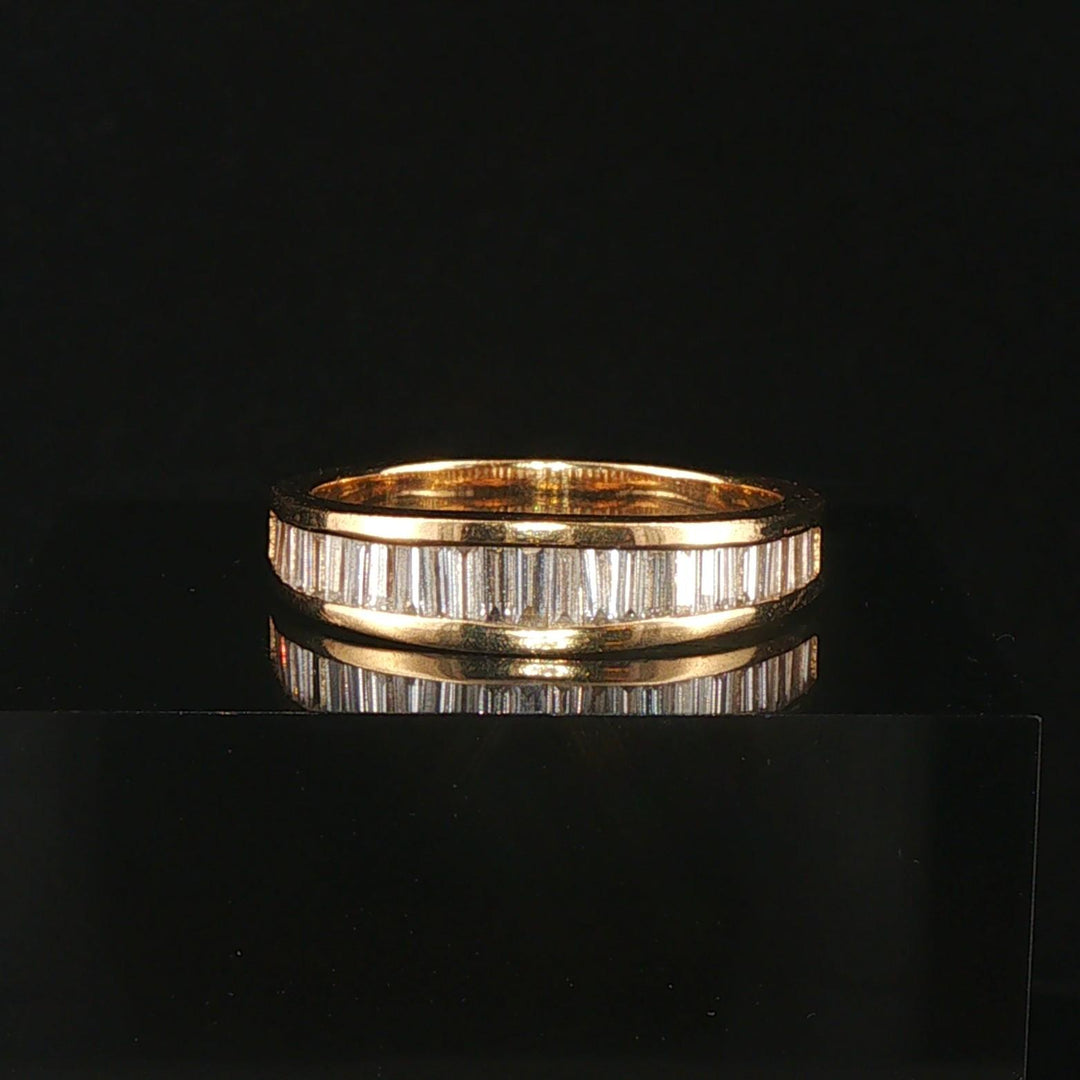 14k Yellow Gold and 0.75cttw Baguette Cut Diamond Men's Band Ring Size 10