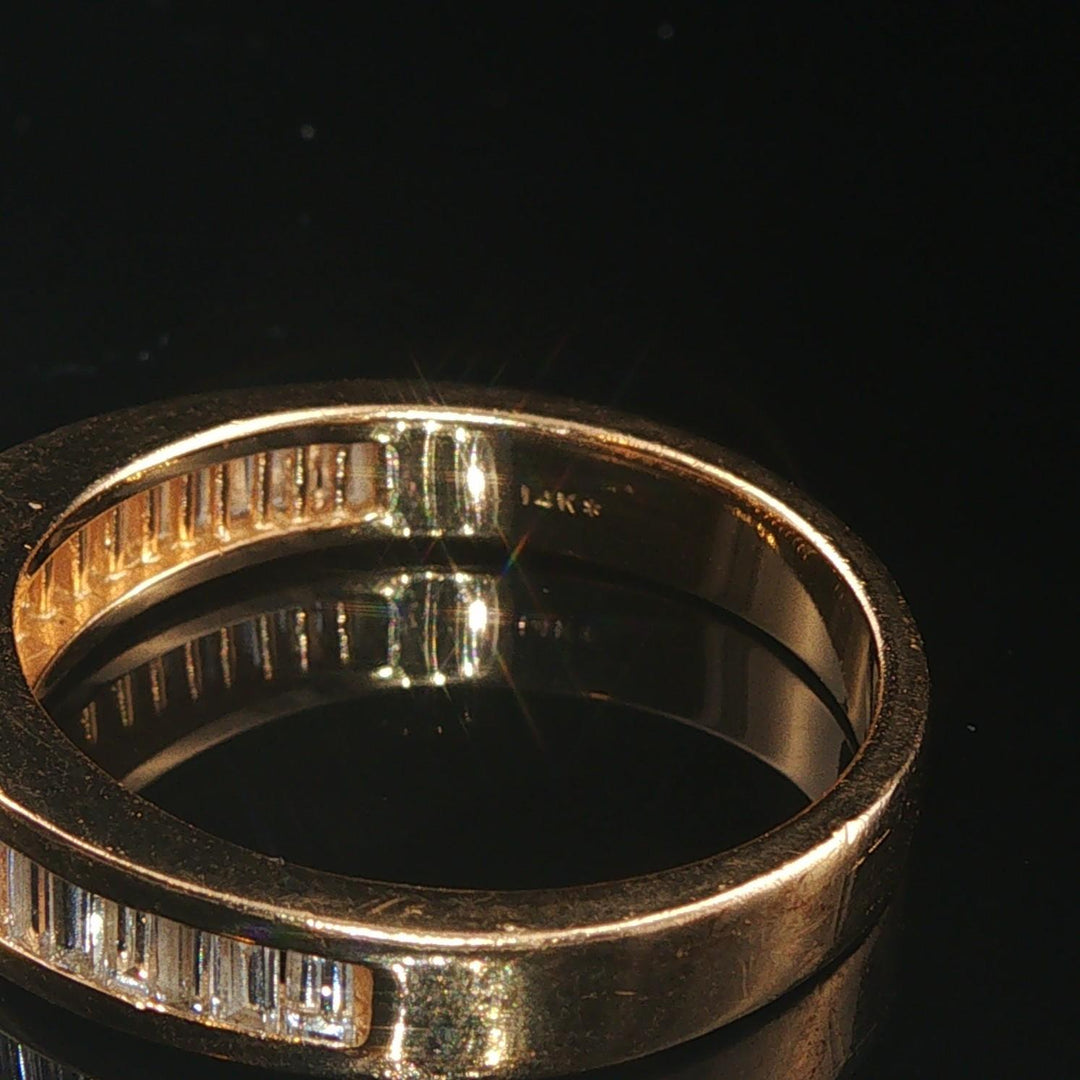 14k Yellow Gold and 0.75cttw Baguette Cut Diamond Men's Band Ring Size 10