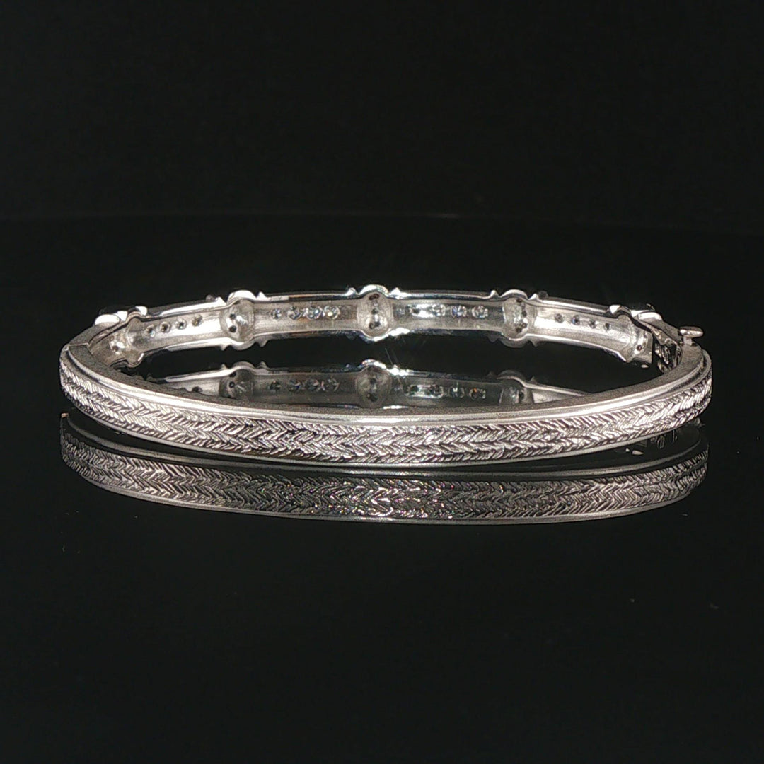 18k White Gold and 0.70cttw Diamond Solid 20g Bangle Bracelet 6.5"