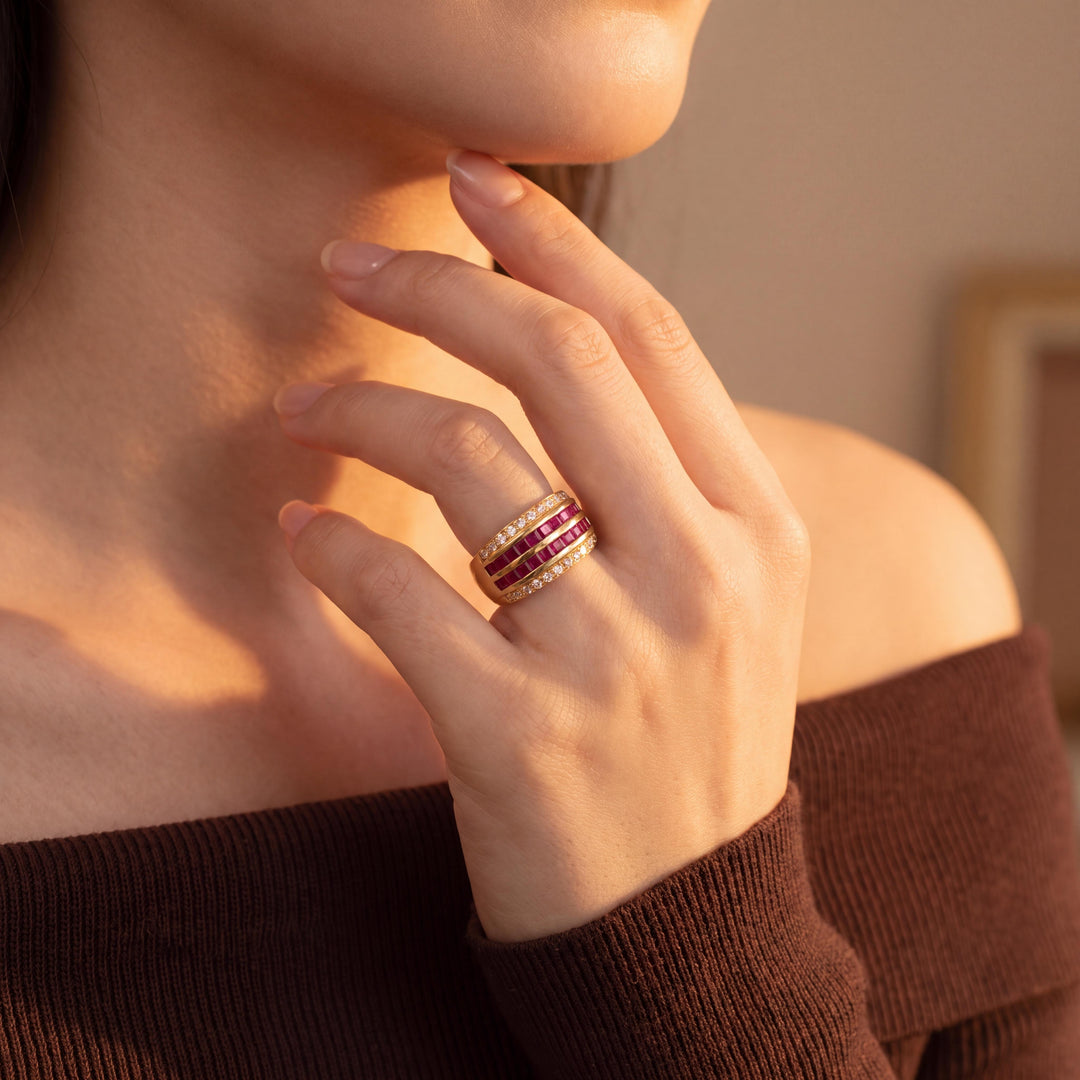 18k Yellow Gold Ruby and Diamonds Vintage Solid Band Ring Size 7.75