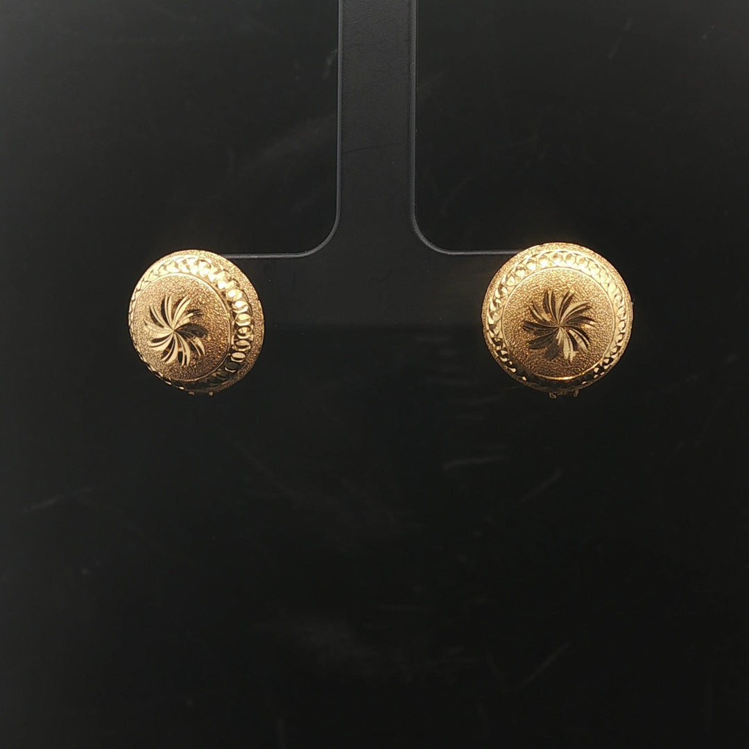 18k Yellow Gold 3.8g Vintage Diamond Cut Button Stud Earrings