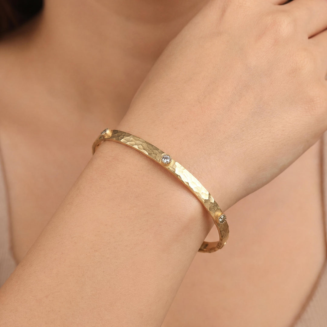 18k Yellow Gold and 0.70cttw Diamond 13.7g Vintage Hammered Bangle Bracelet 8"