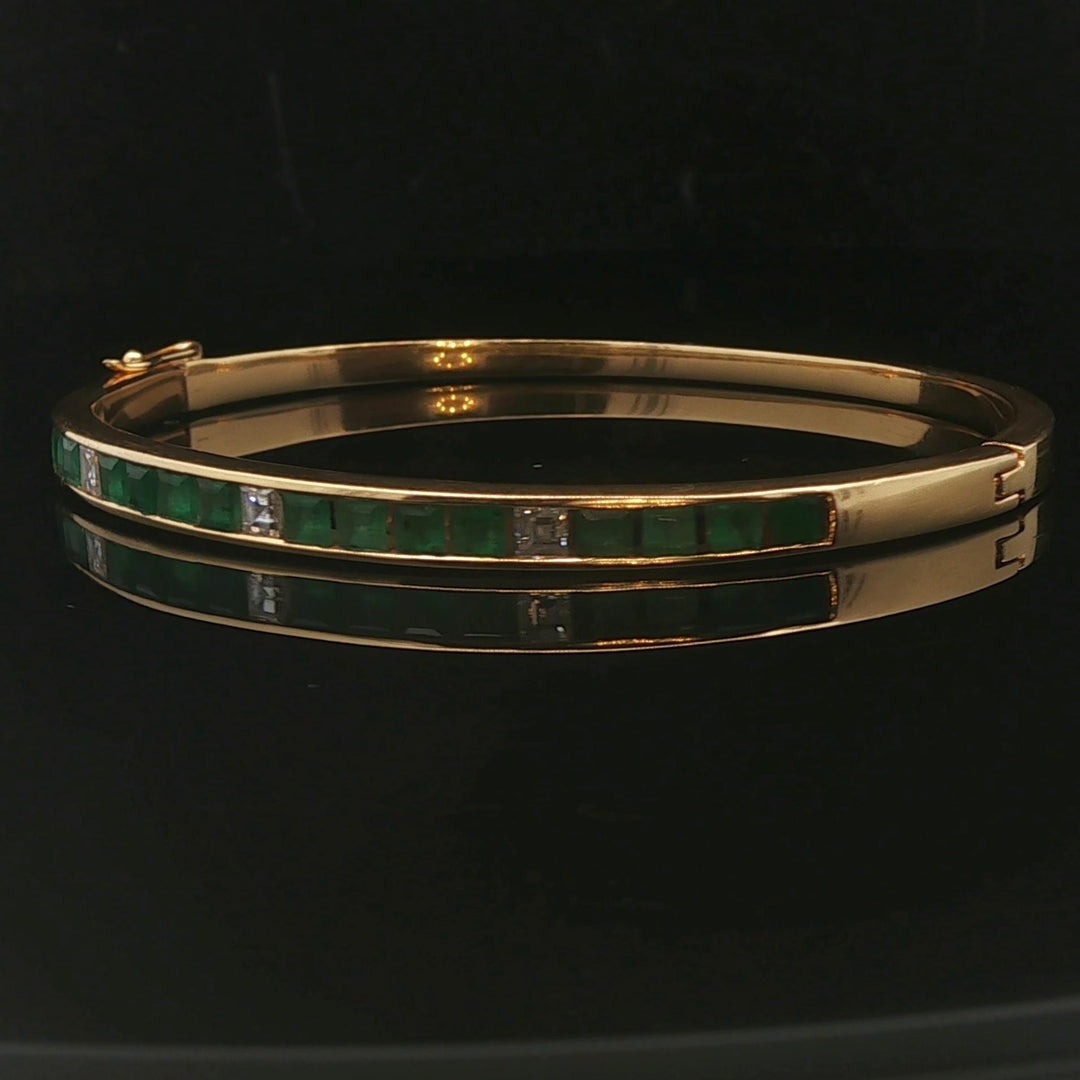 18k Yellow Gold Emerald and Diamond 18.3g Solid Bangle Bracelet 6.75"