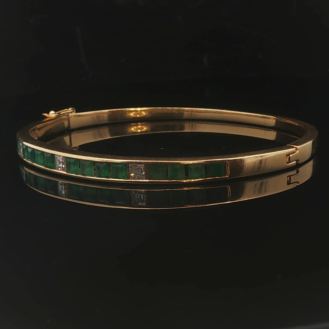 18k Yellow Gold Emerald and Diamond 18.3g Solid Bangle Bracelet 6.75"