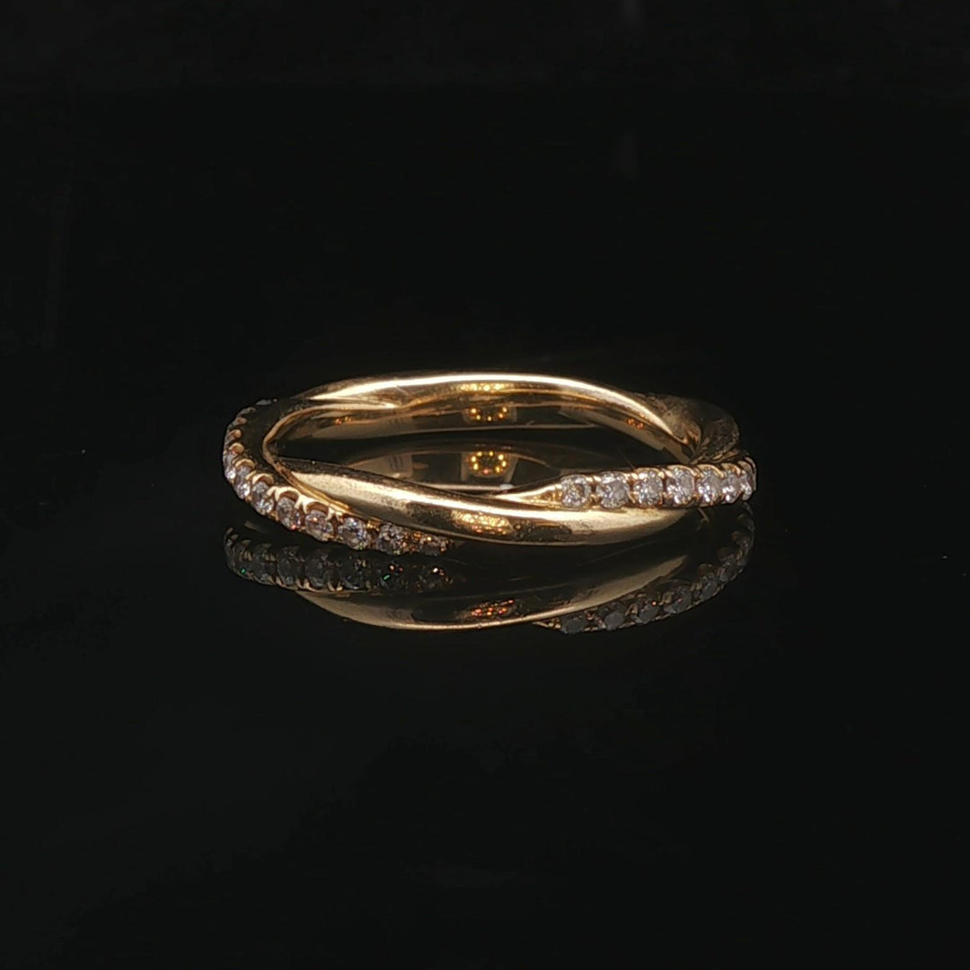 18k Yellow Gold and 0.25cttw Diamond Crossover Band Ring Size 4.25