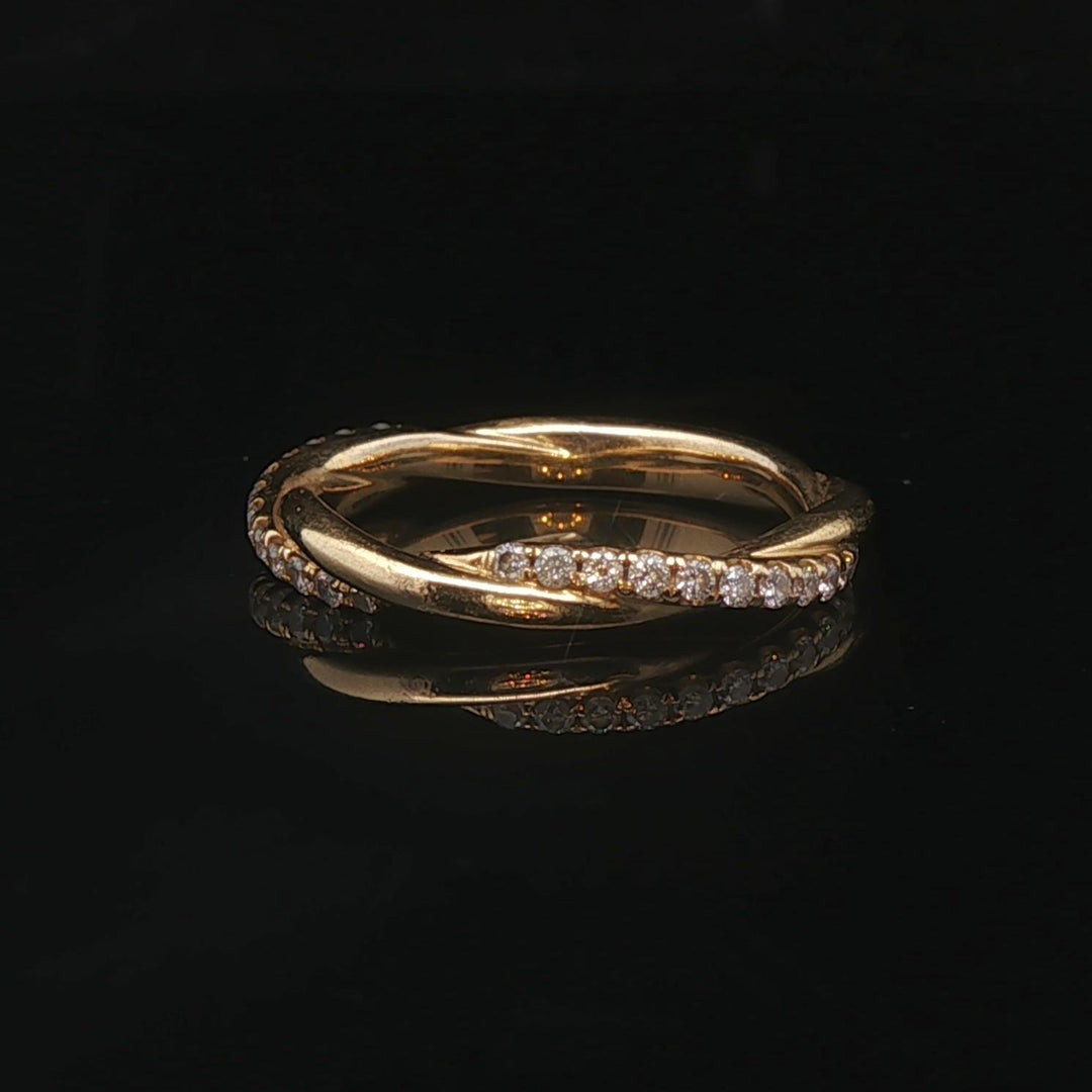18k Yellow Gold and 0.25cttw Diamond Crossover Band Ring Size 4.25