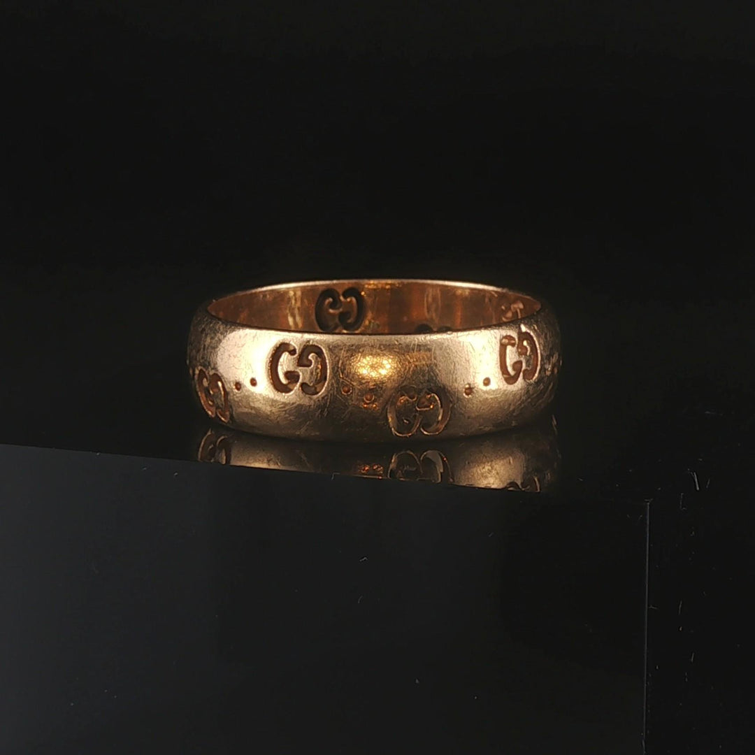 Gucci 18k Yellow Gold 5.5g Solid Logo Band Ring Italy Size 8.5