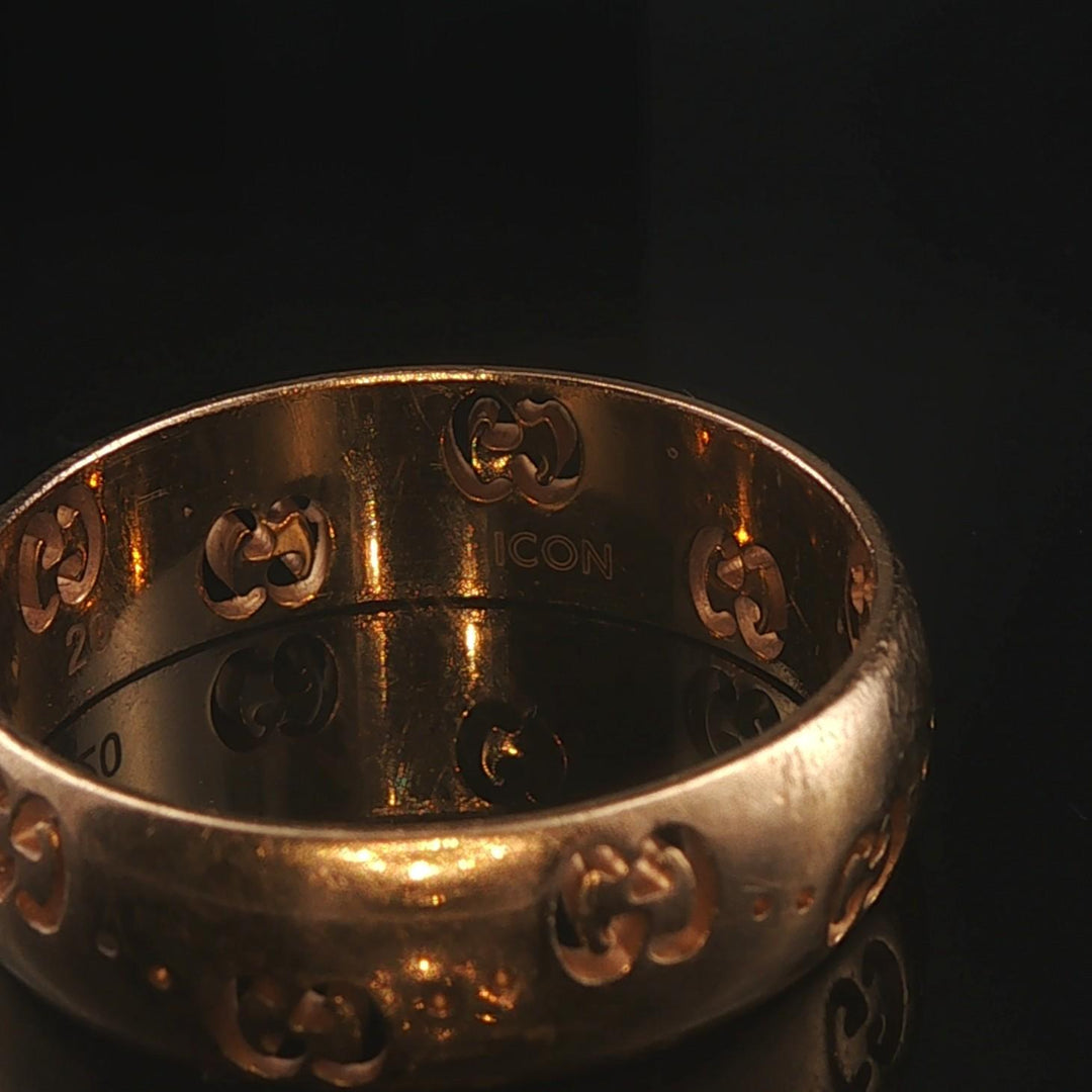 Gucci 18k Yellow Gold 5.5g Solid Logo Band Ring Italy Size 8.5