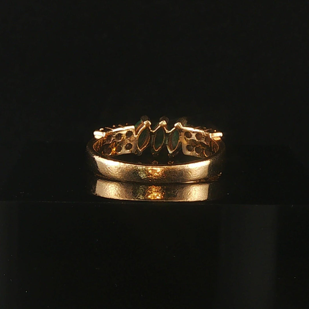 14k Yellow Gold Emerald and Diamond Vintage Band Ring Size 5.5