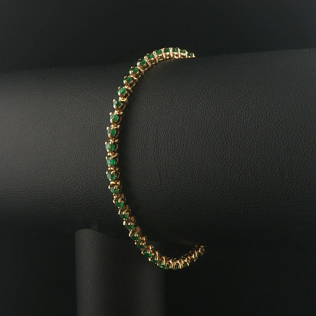 14k Yellow Gold and 1.44cttw Emerald Vintage Tennis Bracelet 6.75"