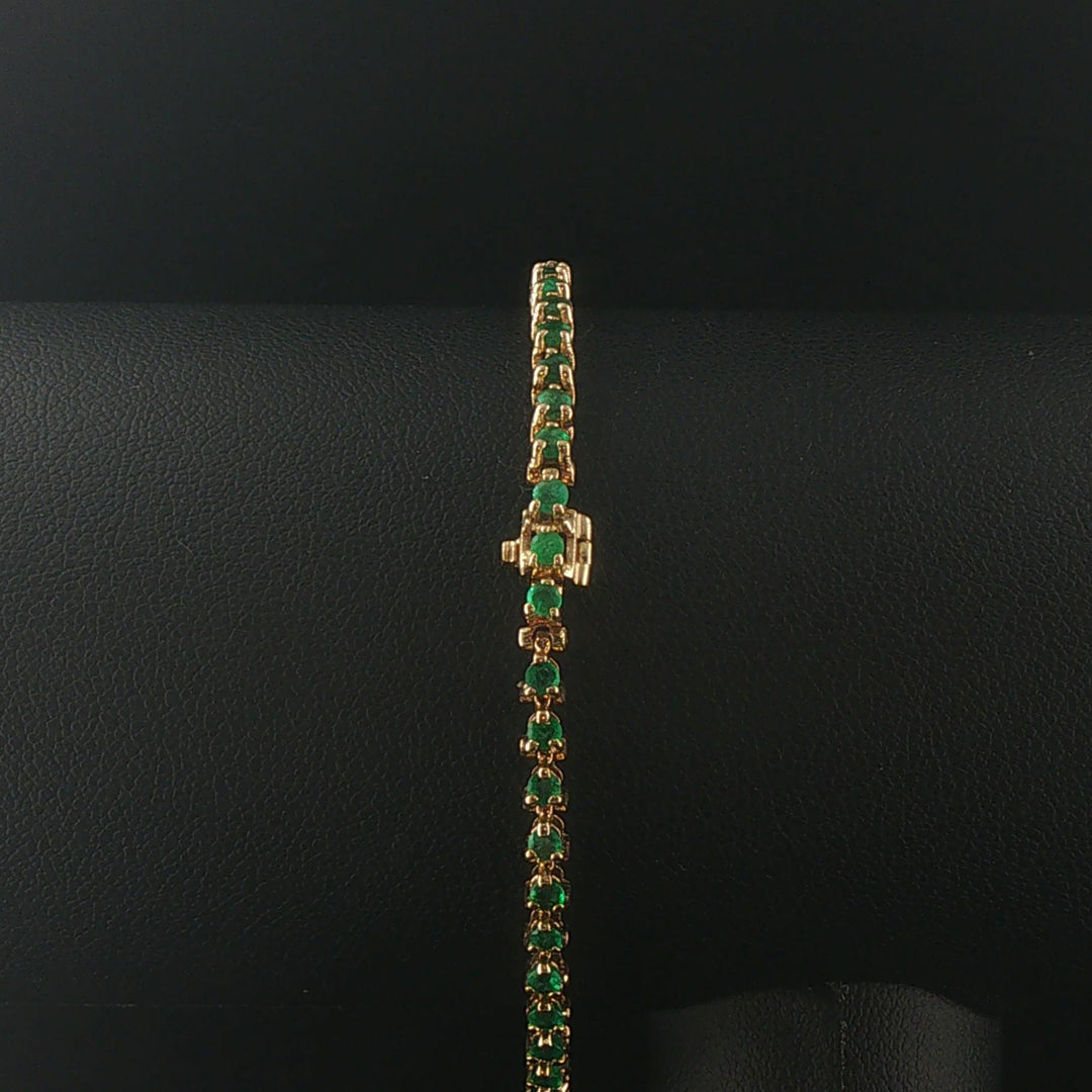 14k Yellow Gold and 1.44cttw Emerald Vintage Tennis Bracelet 6.75"