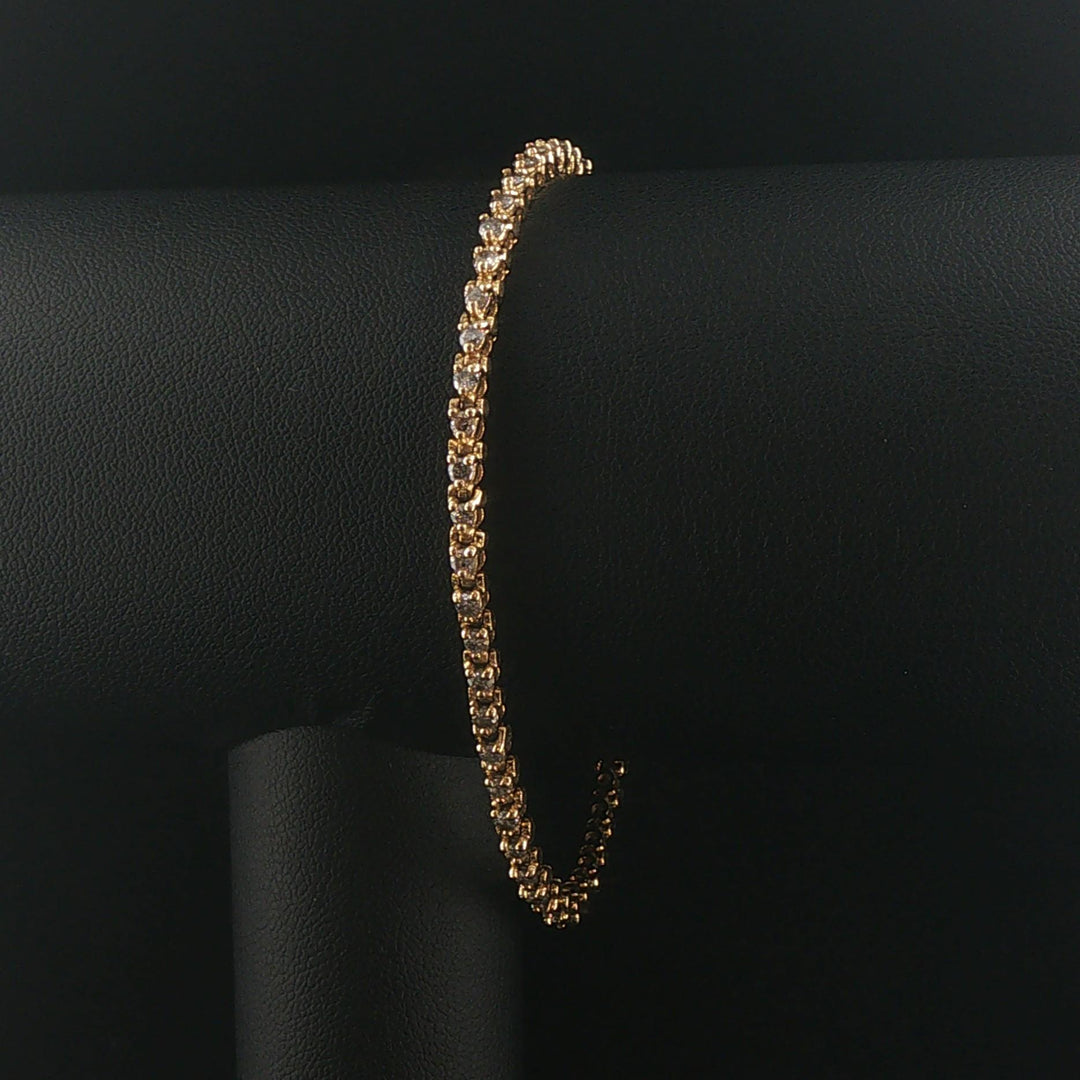 14k Yellow Gold and 1.62cttw Diamond Vintage Tennis Bracelet 7.25"