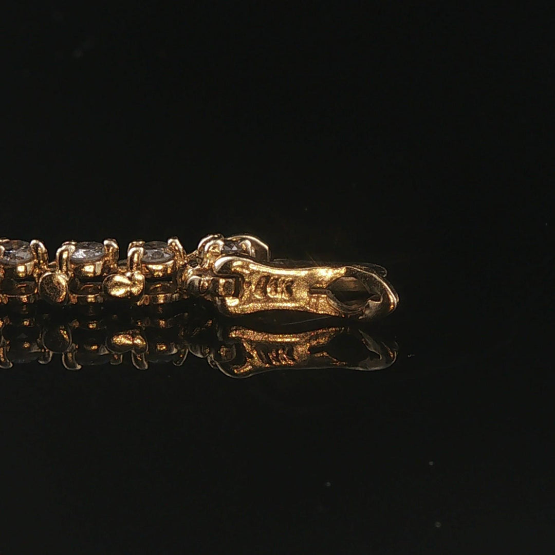 14k Yellow Gold and 1.62cttw Diamond Vintage Tennis Bracelet 7.25"