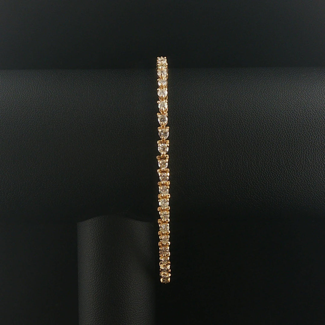 14k Yellow Gold and 4cttw Diamond Vintage Tennis Bracelet 7.5"