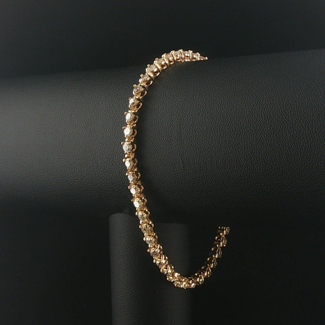 14k Yellow Gold and 4cttw Diamond Vintage Tennis Bracelet 7.5"