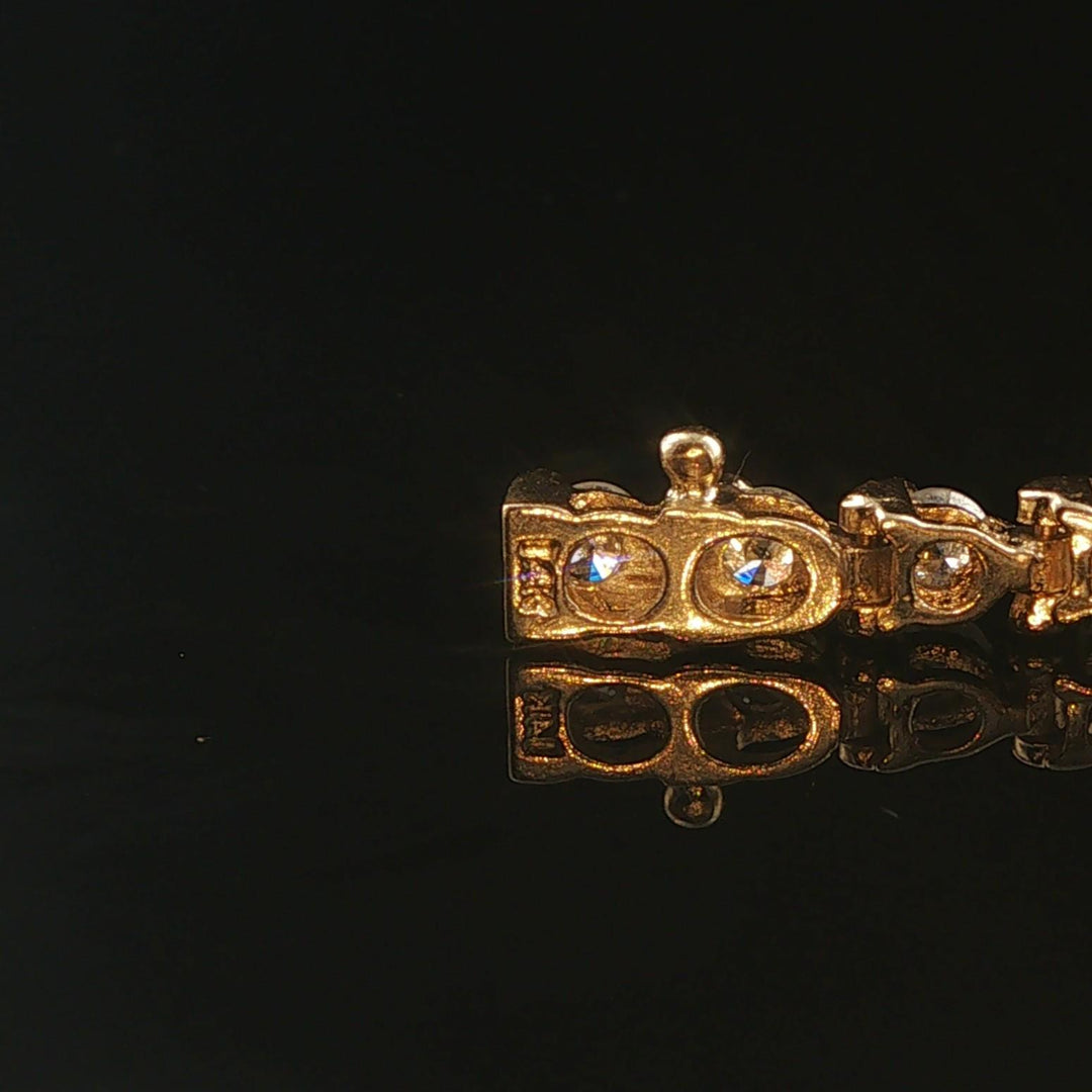 14k Yellow Gold and 4cttw Diamond Vintage Tennis Bracelet 7.5"