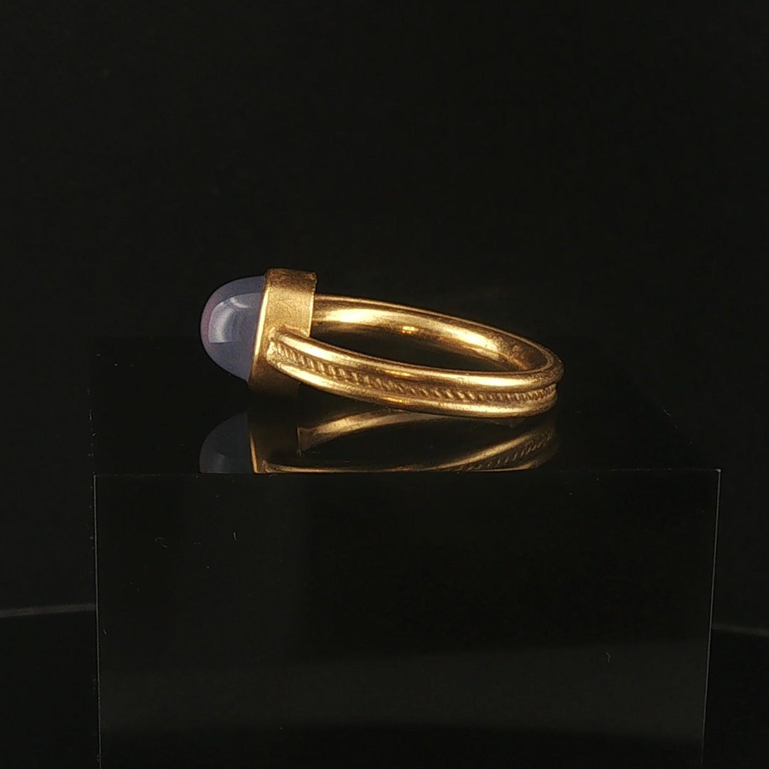 20k Yellow Gold and Cabochon Blue Moonstone Solid Vintage Ring Size 5.25