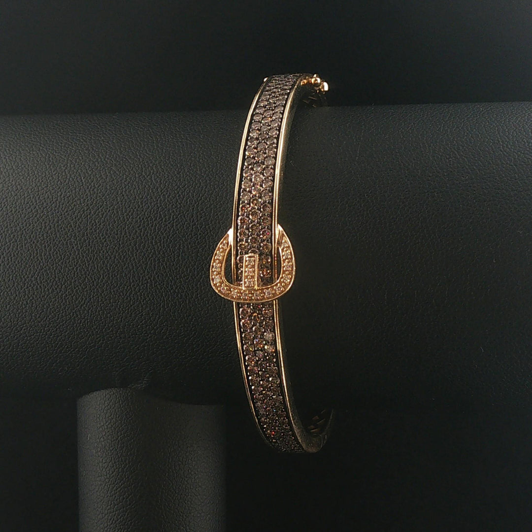 Levian 14k Yellow Gold 1.50cttw Diamond Buckle Bangle Bracelet 6.75"