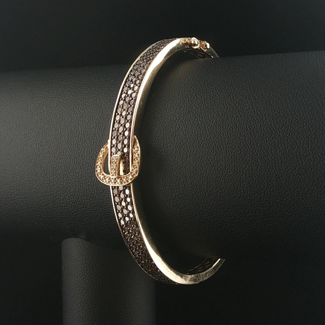Levian 14k Yellow Gold 1.50cttw Diamond Buckle Bangle Bracelet 6.75"