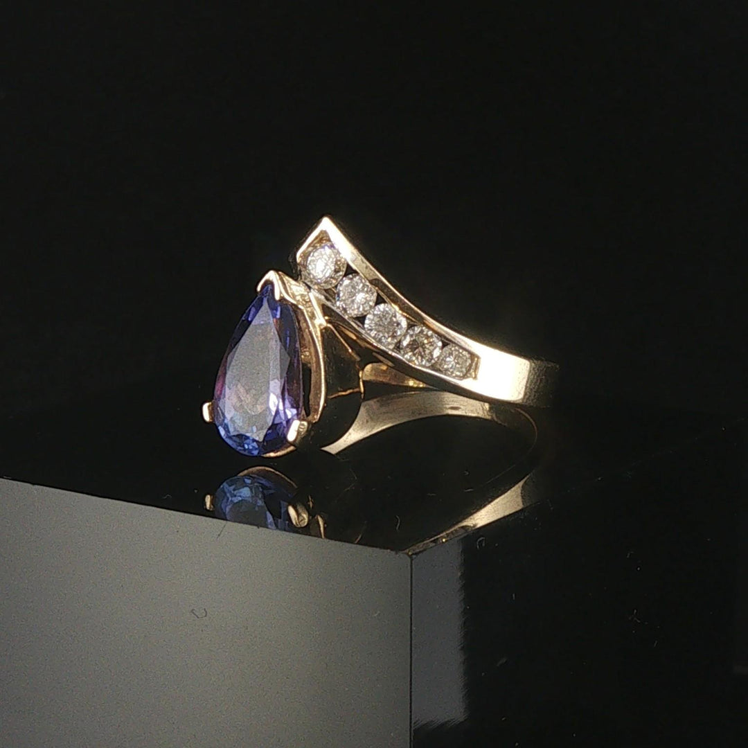 14k Yellow Gold 1.85ct Tanzanite and 0.60cttw Diamond Bypass Ring Size 7