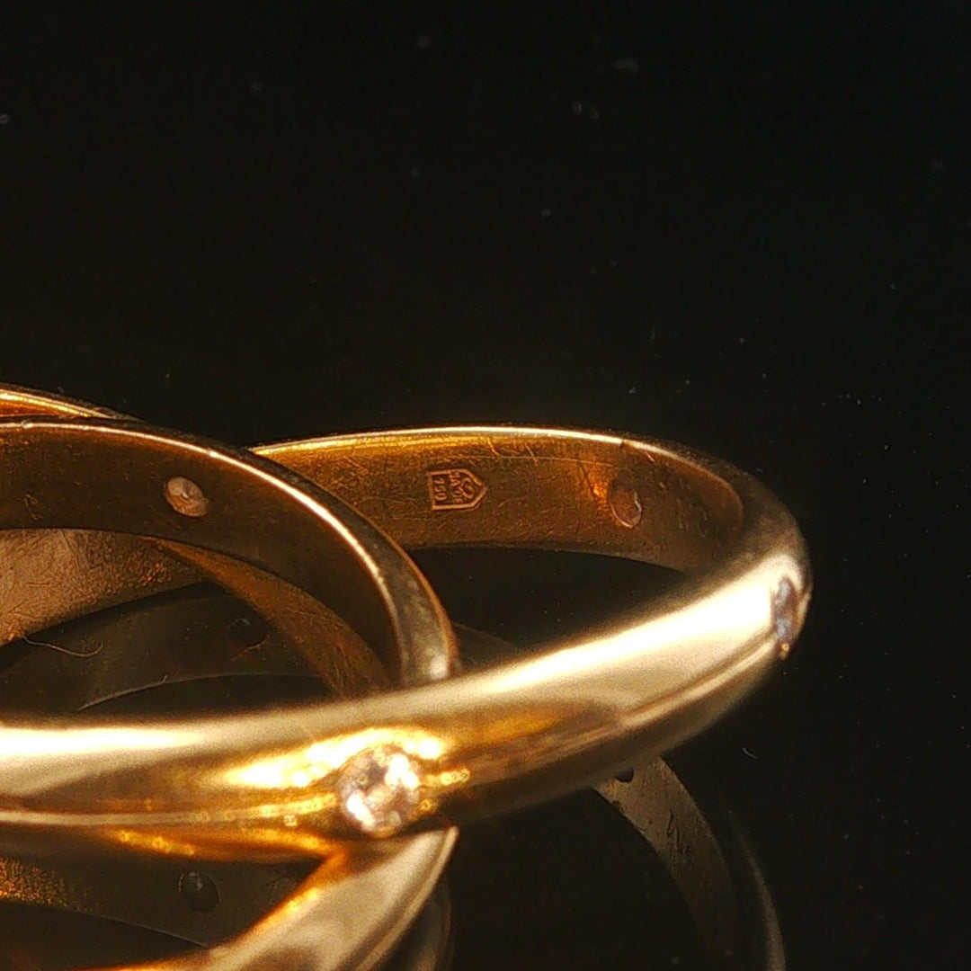 18k Yellow Gold and 0.20cttw Diamond Rolling Bands Ring Size 4.75