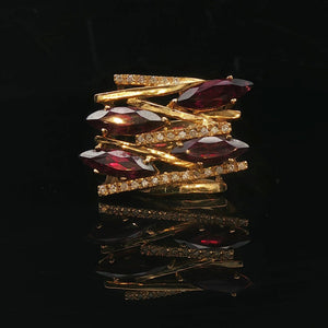 18k Yellow Gold Red Garnet and Diamond Heavy Abstract Ring Size 5.5