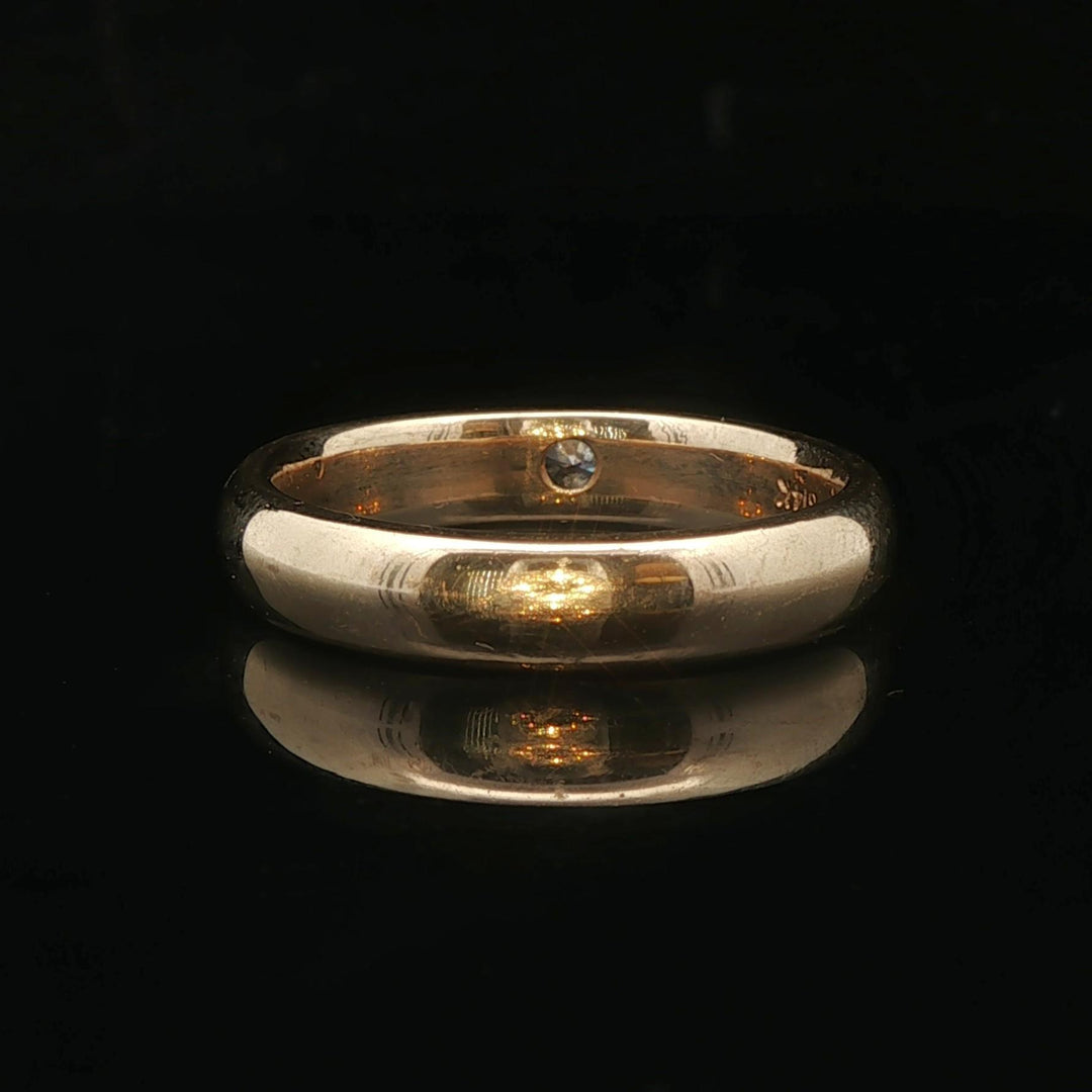 14k Yellow Gold and 0.10ct Flush Set Oval Diamond 4mm Band Size 7.75