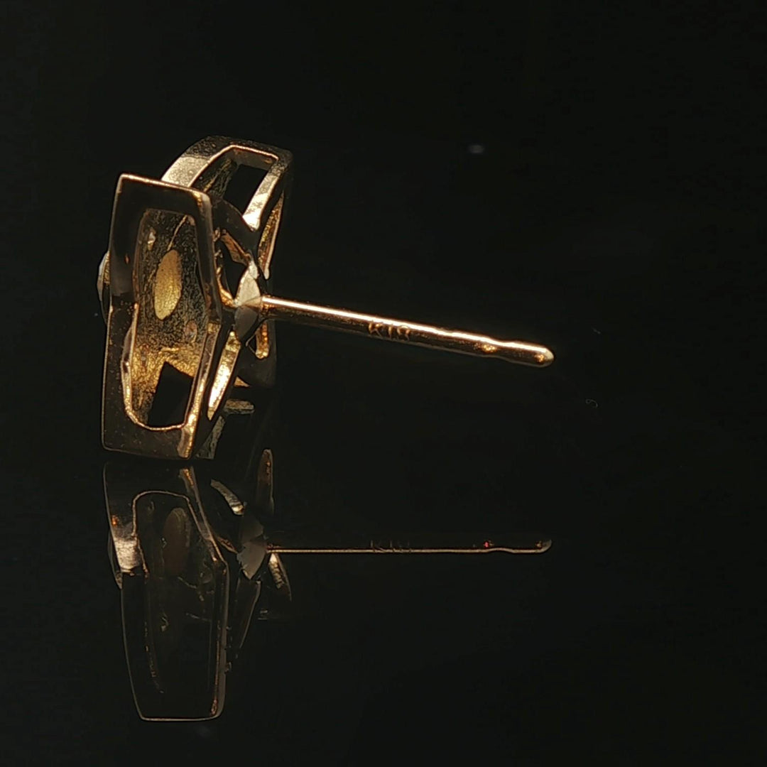 18k Yellow Gold and 0.30cttw Diamond Star Stud Earrings